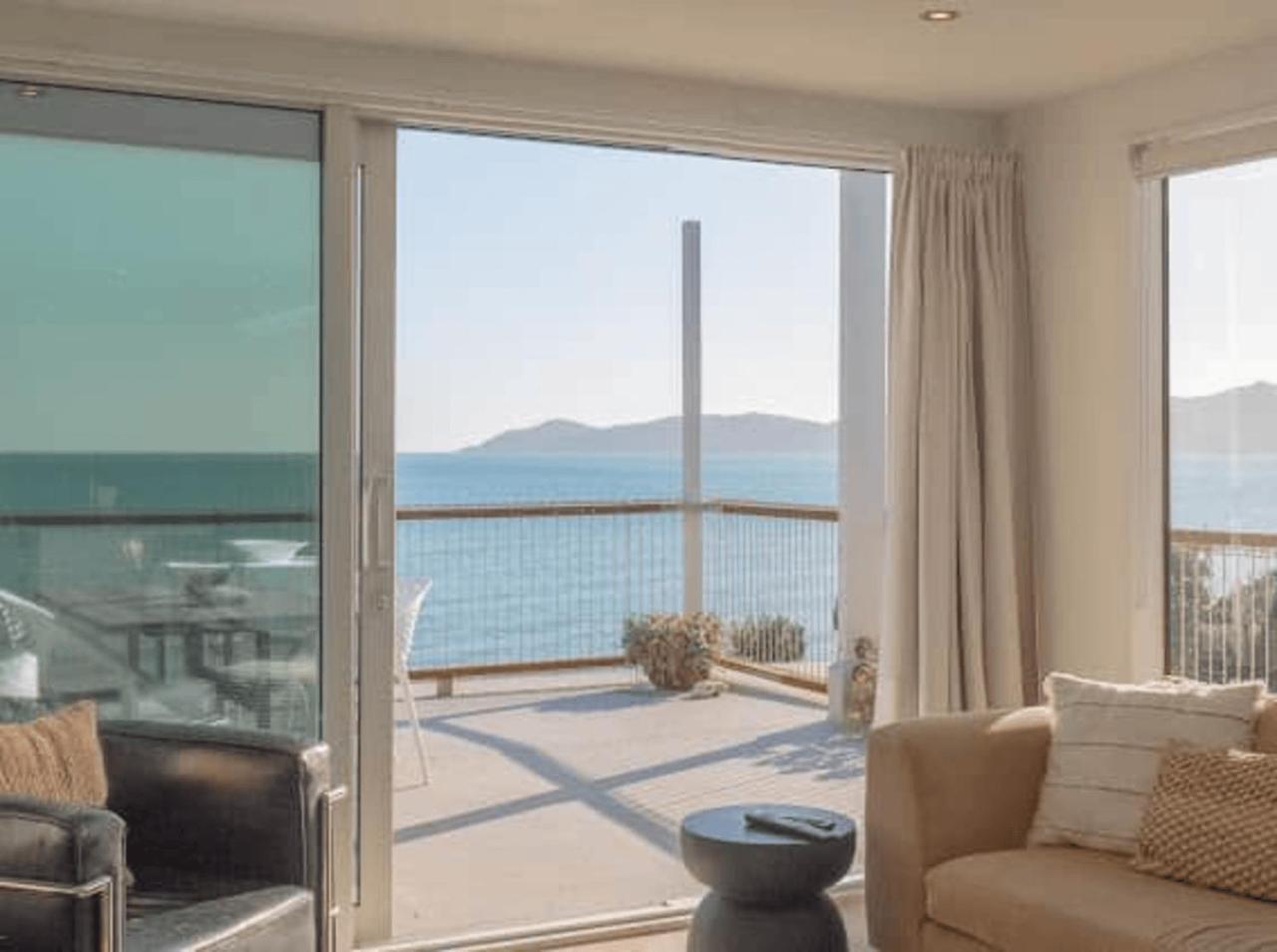 Seascapes Waterfront 1 Villa Paraparaumu Exterior photo